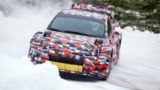 GRヤリスをベースとした2021年型ヤリスWRCを観察する