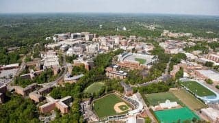 カレッジスポーツは変化の渦中に。ビジネス面の問題をクリアできるか