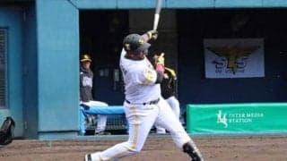 鷹バレンティンが移籍後初安打　どん詰まりの”三塁前ポテンヒット“にガッツポーズ出た