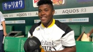 制限選手となった鷹コラスの未来は？　MLB球団との契約は“半永久的”に無理!?