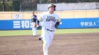 鷹育成の砂川リチャードが支配下昇格アピール弾！　高橋純から左中間へ、ファン喝采