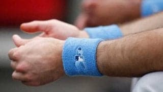 サイン盗みの特効薬!?　米大学野球が導入、投手装着のリストバンドでシグナル交換