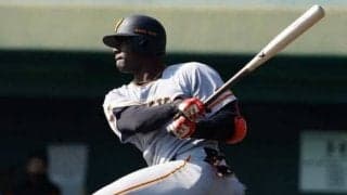 巨人の育成モタがオープン戦初アーチ！　3安打2打点1本塁打、支配下目指しバットで猛アピール