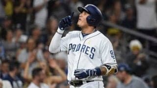 【MLB】阪神似のパドレス新“タテジマ”ユニは「球界ベスト」　マチャドらの“写真集”公開