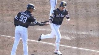 鷹・周東がOP戦第1号！　課題の打撃面での成長見せる先制の3ラン