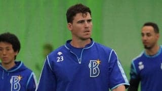 DeNAオースティンが止まらない…日ハム斎藤佑から左翼へ特大弾！　OP戦早くも3本目