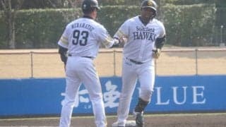 鷹バレンティンが“移籍後初本塁打”　披露したパフォーマンスは「パーティーピーポー」