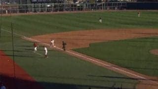 悪送球のオンパレード、秀才軍団の“珍失策”にMLB公式同情　「野球はさらに難しい」