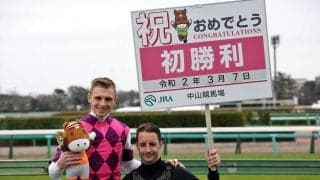 L.ヒューイットソン騎手 JRA初勝利！