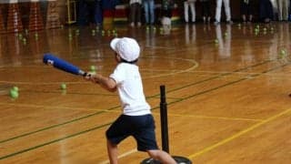 ティーボールが導く野球普及　簡単ルールで子供も大人も楽しさを知るきっかけに