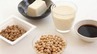 女性ホルモンに似た働きのフラボノイド「イソフラボン」