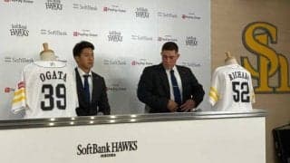 鷹、尾形＆リチャードの支配下昇格を発表　尾形「心から嬉しい」リチャード「やっと」