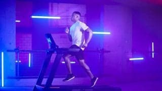 アディダス、初の自宅用トレッドミル発売へ。タッチ式大画面、ネット配信サービス対応、大容量モーターを搭載