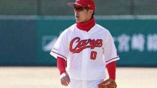 広島上本が右投両打から右投右打に登録変更　NPBが公示