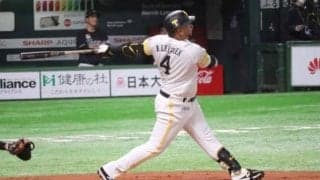 鷹バレンティン「完璧だった」特大弾　カメラの前でパフォ「ピーポーピーポー」