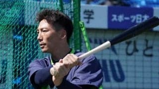 ヤクルト嶋が右手親指付近を骨折、長期離脱か　阪神との練習試合で中田から死球