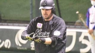 ロッテ・レアード、2戦ぶりに一発＆“寿司”握る　初の一塁手でスタメン出場