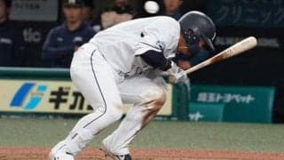 西武森友哉、頭部付近へ死球を受ける　強行出場も8回守備で途中交代