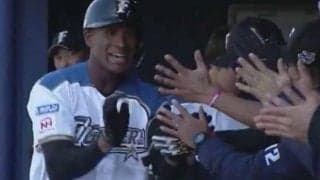 日本ハム2年目万波中正が圧巻アーチ　西武下手投げ與座から逆方向の右翼席へ！