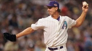 【MLB】最速164キロ左腕が投じた1球が鳩直撃…　19年目の衝撃動画が再脚光、ファン驚愕「狙撃手」