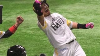 「熱男」の存在感が凄すぎる…　NPBが「みんなとキャッチボールプロジェクト」動画公開