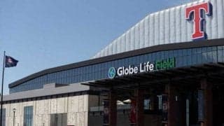 【MLB】美人レポーターも「ベスト」と絶賛　可動式屋根に最先端人工芝、レンジャーズ新球場が凄い