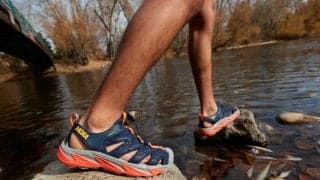 ホカ オネオネ、本格的なアウトドア派に向けたマウンテンサンダル「HOPARA」発売