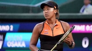 大坂なおみが見せた優しさ。怪我をした相手に駆け寄り氷とタオルを手渡す