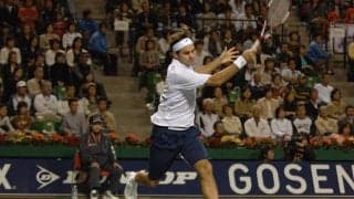 フェデラーが日本でプレーするのは13年ぶり。チャリティーマッチは無事開催へ