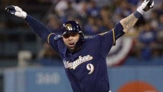 【MLB】路上で押すのは…まさかのSUV車！　ブルワーズ捕手の奇抜トレーニングに米衝撃