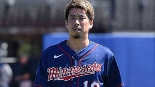 【MLB】前田健太×お酒は「足まで真っ赤」　早穂夫人公開の“誕おめ”写真にファン“笑撃”？