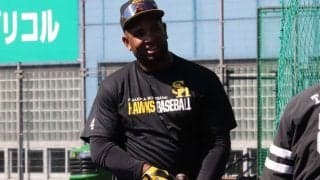 鷹バレンティン「状態は良い」球団から帰国意志確認も、日本に留まることを選択