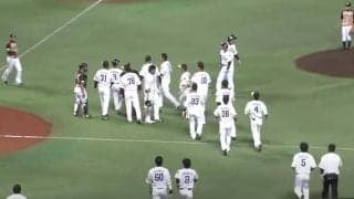 【球界名場面】若かりし鷹・柳田がひと睨み　死球に怒り露わ、両軍ベンチ飛び出す事態に