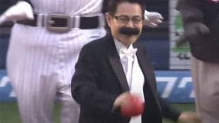 【始球式名場面】「ヘッキシッ！」往年のドリフネタにファン爆笑　加藤茶さんの「髭ダン」始球式