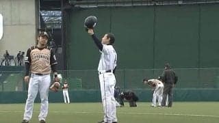 【球界名場面】西武ドームで前代未聞の“襲撃事件”！　試合中断、場外乱闘の犯人は？