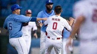 台湾プロ野球の“世界最速”乱闘に米も興奮「サヨナラ、新型コロナ」「盛り上がったね」