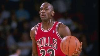 【NBA】ジョーダンは現代でも最強か　バスケ界定番の話題に元MVP名手が持論「それが彼だ」