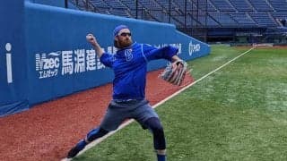 DeNAパットン、自主トレ中にチェンジアップ磨き「いつ始まってもいいように」