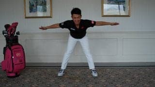 ラウンド前に効果的！もちろん自宅でもできる中西直人の「手打ちを防ぐストレッチ」