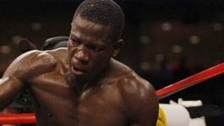 被弾した選手がリング外へ　鮮やかな“右オーバーハンド”に甦る戦慄「残酷なKO劇」