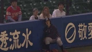 【球界名場面】「明日から1軍合流」　ボールボーイの横っ飛び美技にファン絶賛