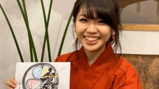 ゴンドラで降りる新庄氏を書道で描く！　鷹ガール書道家・原愛梨さんが仰天作品公開