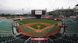 5日に開幕した韓国プロ野球　李大浩のロッテなど勝利、火災で試合中断の波乱も…