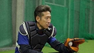 球の握り替え上達法はミットの使い方にあった　元プロ捕手が教える少年野球