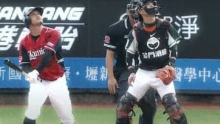 【球界名場面番外編】どうやって打った？　台湾で陽岱鋼の兄が放った規格外の“悪球アーチ”