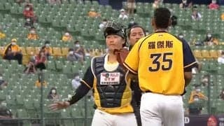 台湾プロ野球で乱闘騒ぎ　打者走者に送球直撃→守備妨害ならずで投手ブチ切れ