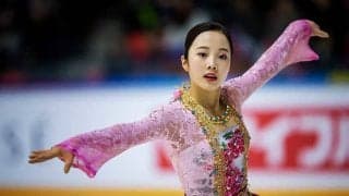 本田真凜、妹・望結との“柔らかすぎる3枚”公開　Y字バランス＆逆立ちに大反響