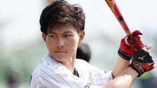 ロッテ藤原の“チビ藤原”にファンメロメロ　幼少期の秘蔵写真公開「待って、可愛い」