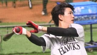 鷹、期待の栗原が紅白戦でアピール弾　石川から2ラン、バレも続き2者連発