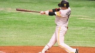 鷹・栗原、開幕スタメンへ猛アピール　紅白戦で2ラン「どんどん振っていくタイプ」